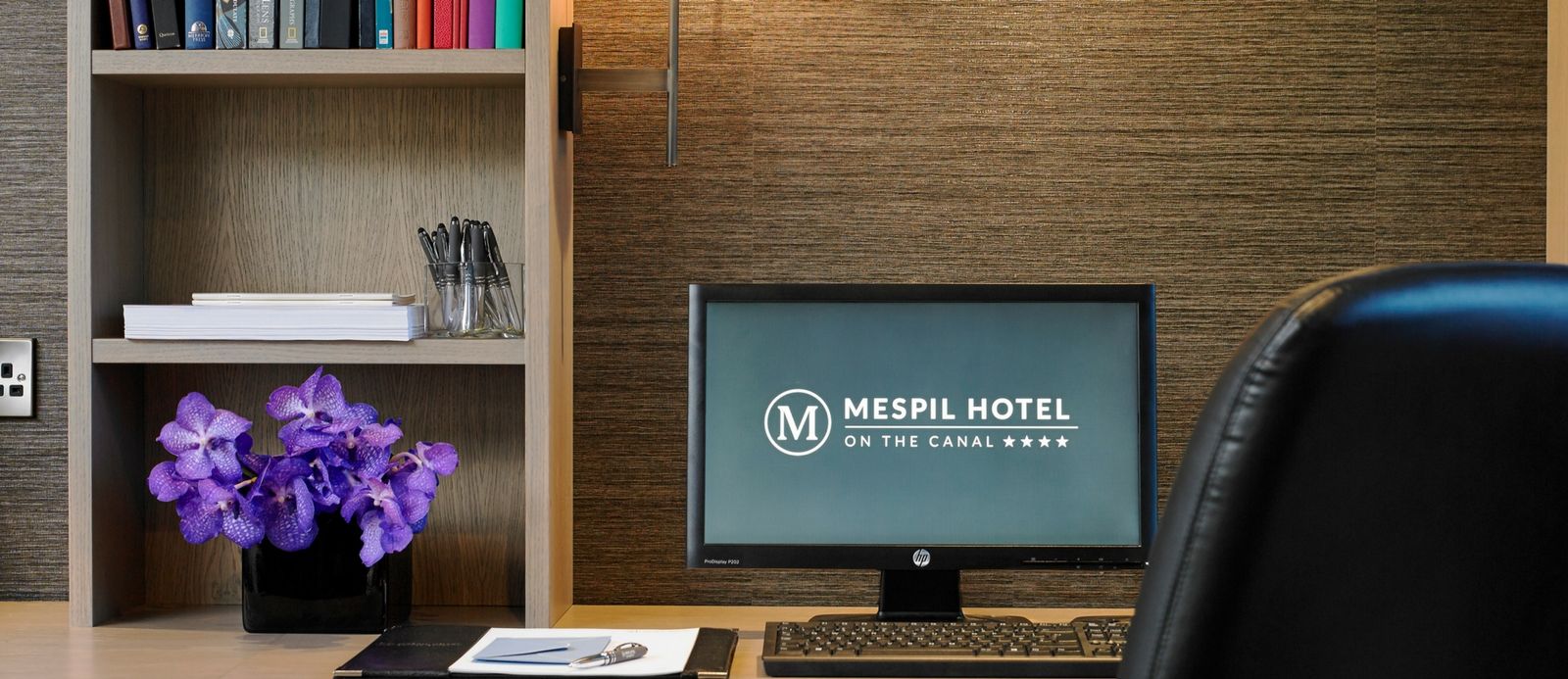 Mespil Hotel Dublin Business Center Computer