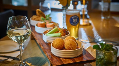 The Lounge Dinner Menu